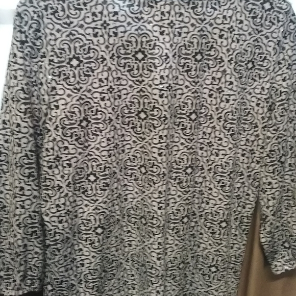 Cathy Daniels black and white tunic with embellished collar - Picture 7 of 7